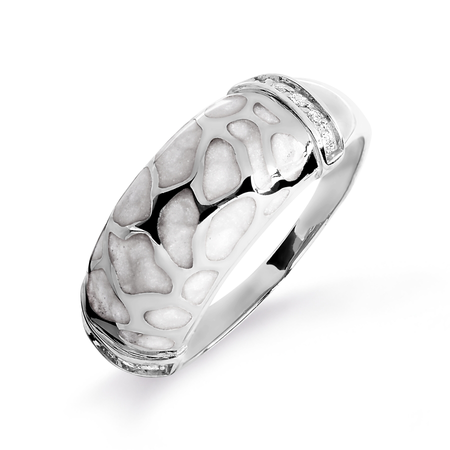 

Кольцо с эмалью и фианитами Линии Любви