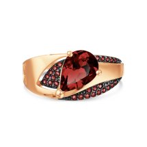 Кольцо с гранатом и фианитами арт. Т147018268-02 (Т147018268-02)